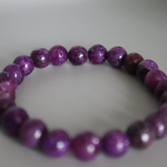 Lepidolite Gemstone Stretch Bracelet - Picture 5 of 9